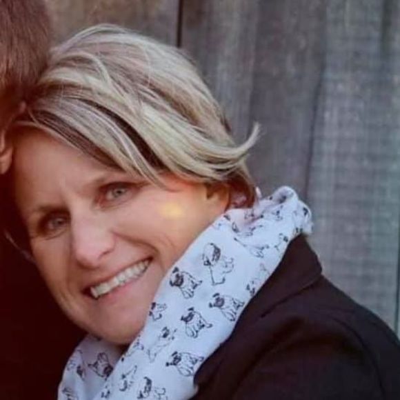 Meet your Posher, Ali - Picture 1 of 1